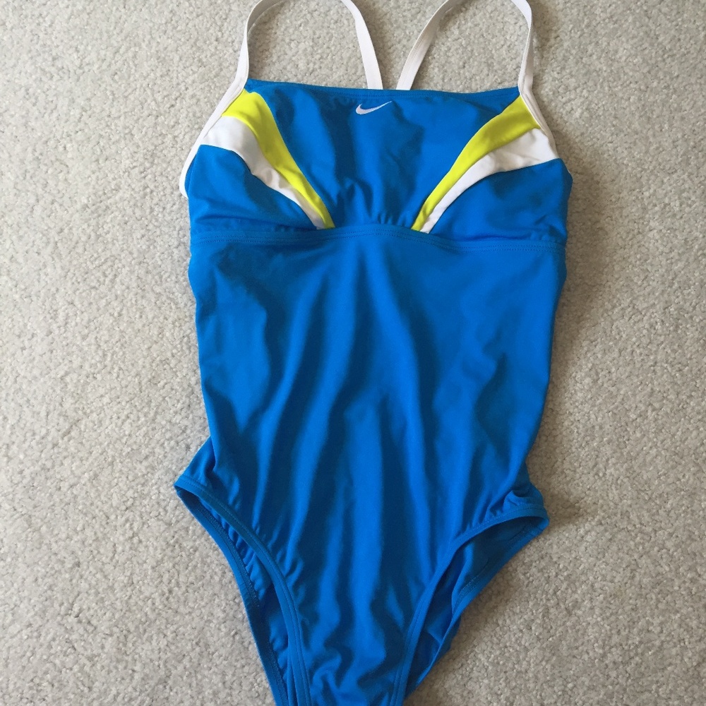 NIKE bathing suit